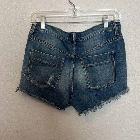 Free People Embroidered Distressed Cut Off Shorts Size 27 - Picture 6 of 6